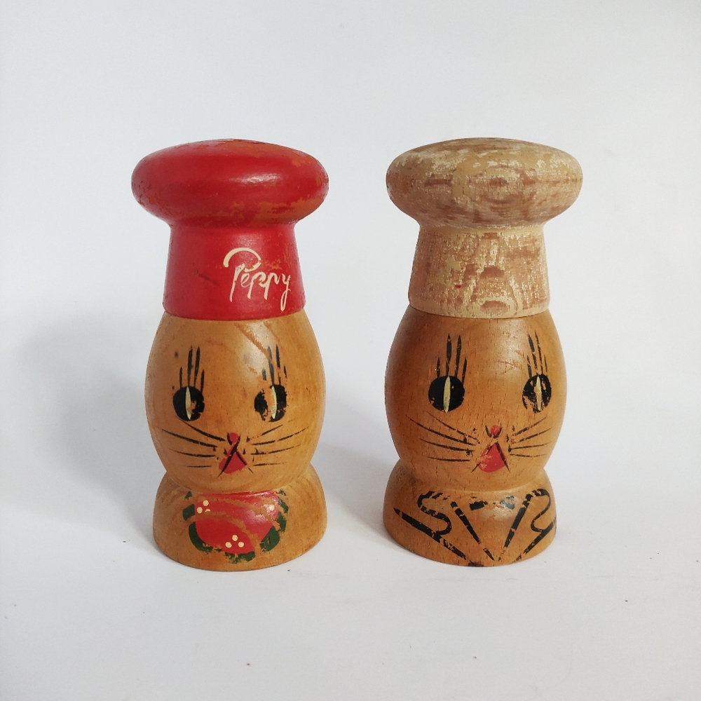 Vintage Chefs Salty & Peppy Wooden Salt and Pepper Shakers Japan 1950s